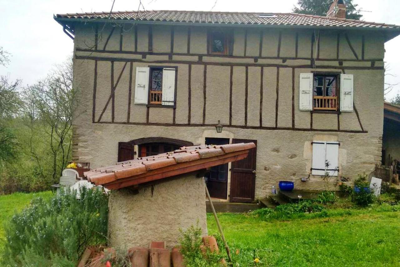 Maison Spacieuse A St Constant Fournoules Avec Jardin Saint-Constant Exterior foto